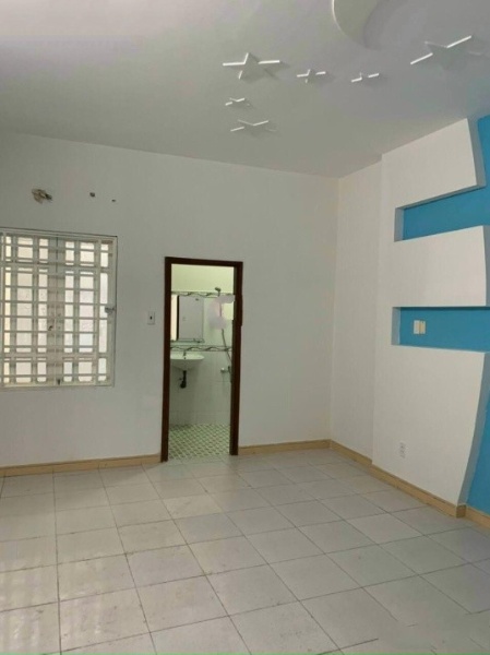 Bán nhà 3 tầng hiếm tại Đường Hải Thượng Lãn Ông, Phường 14, Quận 5, Hồ Chí Minh